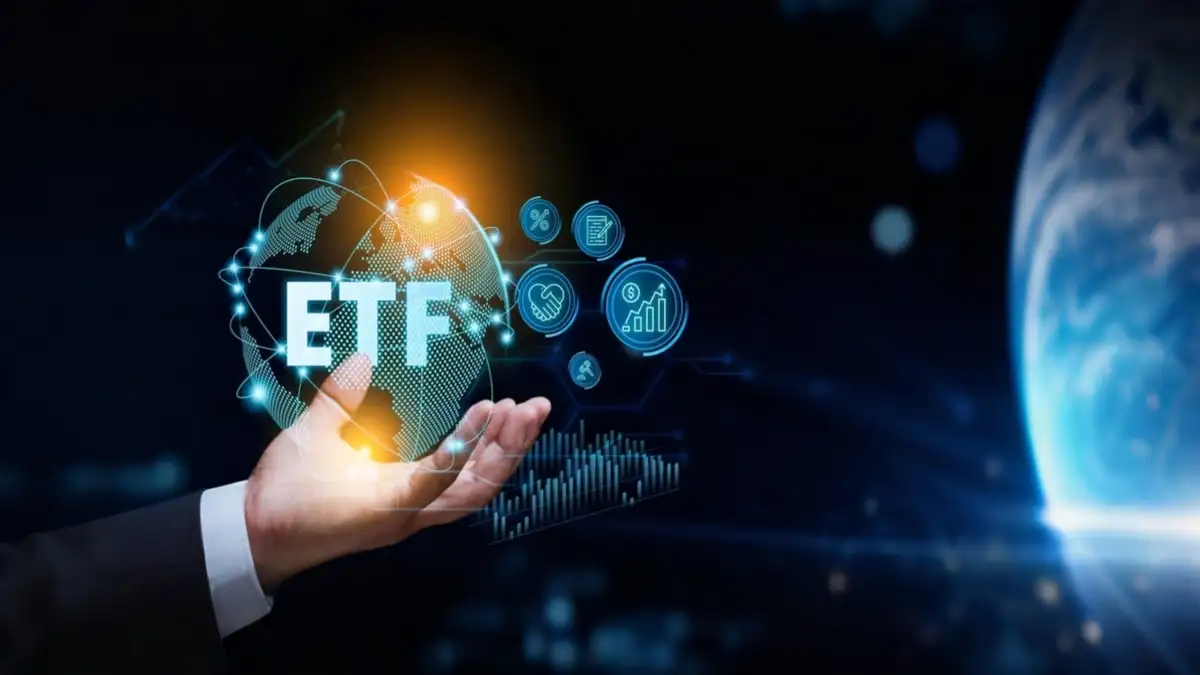 Best ETF Portfolio for Beginners,ETF investing India,2 fund ETF strategy,beginner investment portfolio,low cost investing India,Nifty ETF investing,Nasdaq 100 ETF SIP